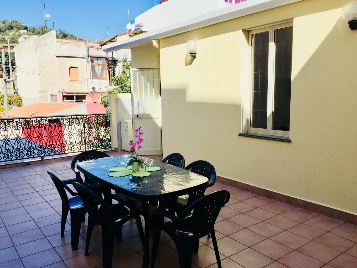 Casa F. I. Apartment Roccalumera Exterior photo